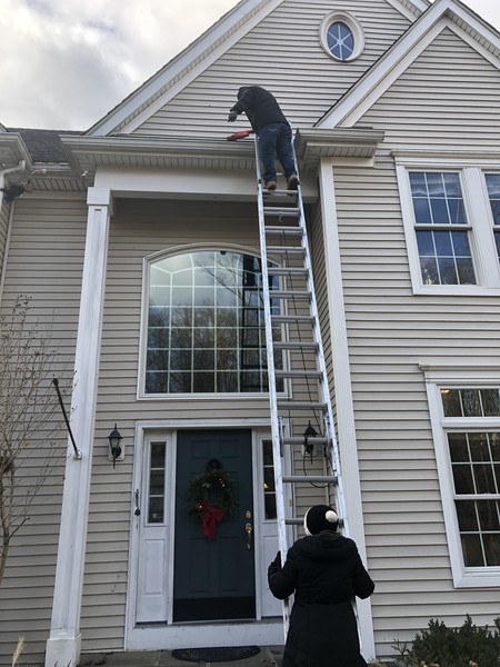 Gutter Cleaning in Danbury, CT (1)